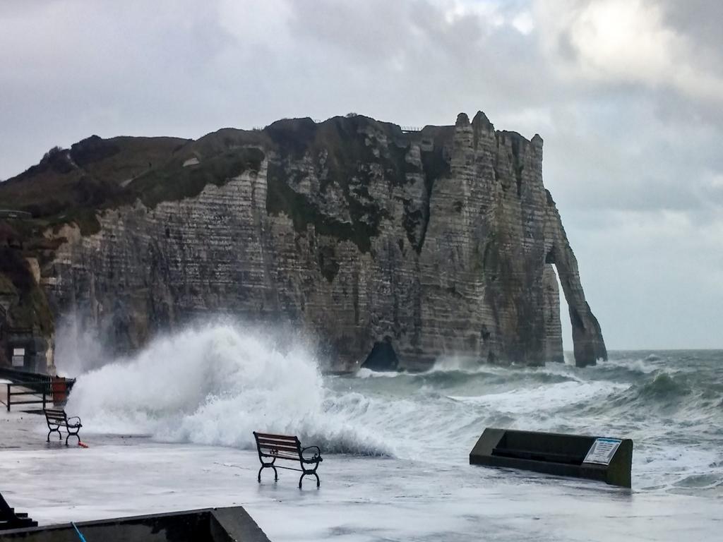 La Belle Vue Le Diamant Des Yeux Mer Et Golf Front Mer Étretat Exteriér fotografie